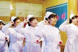救死扶伤的成语故事