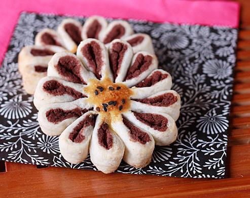 文字控简短悲伤的句子 有些痛，说不出来，就只能忍着直到慢慢